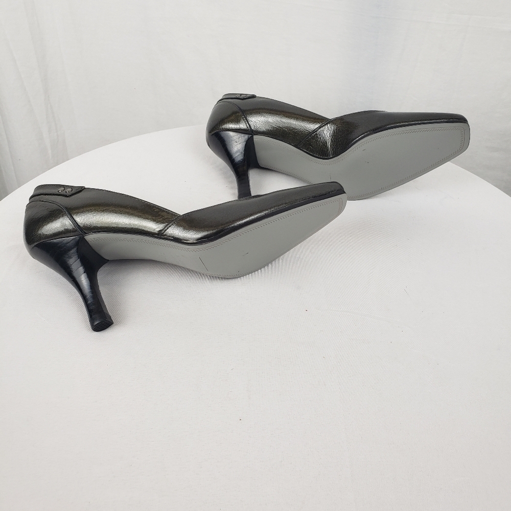 NWOB Talbot's Collection Green Metalic Leather 2' Heel Sz 5.5 - Picture 5 of 10
